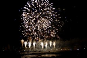 Feu d'artifice pour la remise du trophée du Vendée Globe