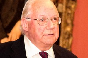 Brian Cloughley: “The greatest achievement of Mr. Trump would be engage in positive discussions with Russia and China”