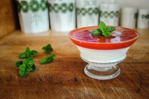 Panna cotta vanille, fraises
