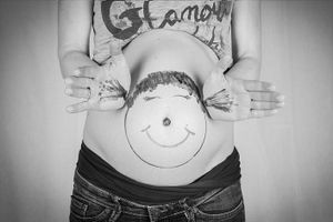 Enceinte. Pas chiante!