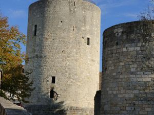 Le donjon et les tours