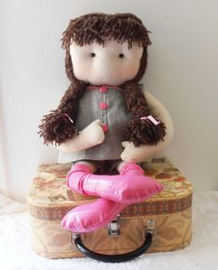 Une poupée de chiffon pour un petit cadeau gratuit