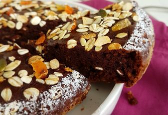 Brownie au chocolat noir, avocat et muesli