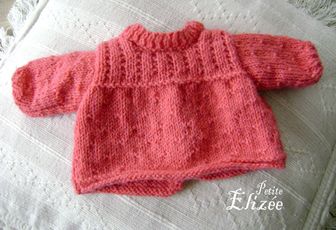 Tricot : Pull-brassière pour poupon de 35-40cm