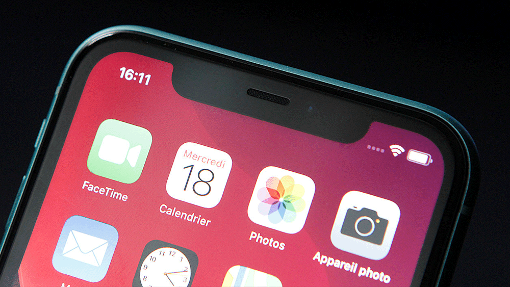 Comment réparer l'écran du Apple iPhone XR qui réagit lentement ou manque  de réactivité tactile ? - Tech Lab