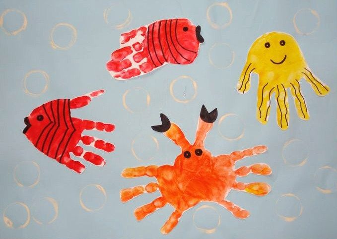 ARTS VISUELS: Empreinte de mains (ou des pieds!)à la peinture - Maternelle  Gringoire