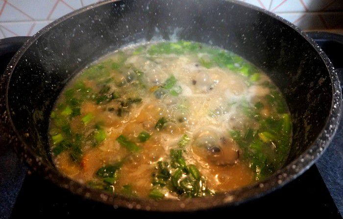 Mijotage de la soupe chinoise
