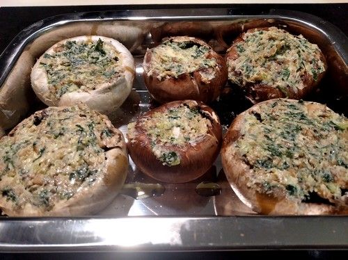  champignons farcis avant cuisson.