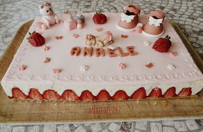 Fraisier de baptême