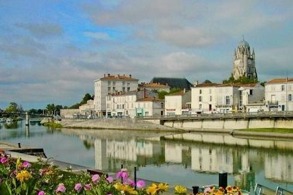 Saintes(17) - armement : des syndicats généralistes s'opposent à l'armement, le SDPM soutient la décision responsable du maire