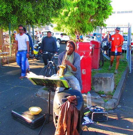En savoir plus "#BrocanteSaintPierre #LaRéunion #LTDFN"
