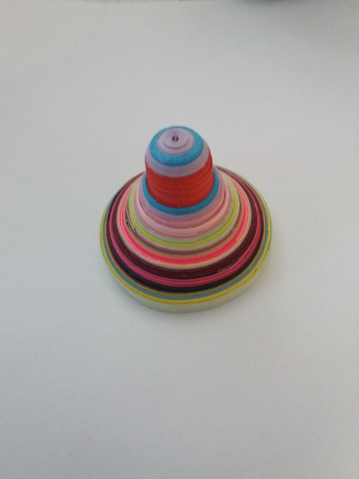 Les cônes en papier (base du quilling 3D ) Véro quilling
