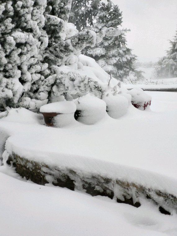 La neige est revenue et c est pas un poisson d'avril