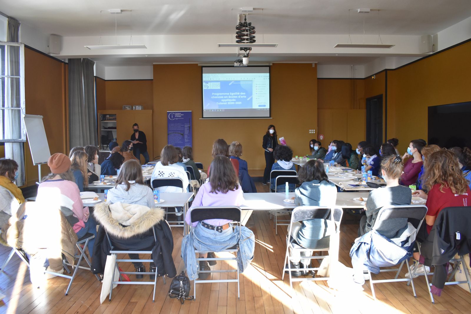 Première séance de tutorat pour les collégiens du programme Egalité des ...