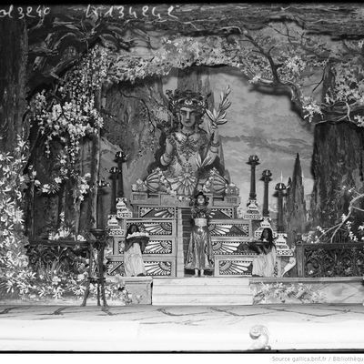 Sahary Djeli, décor et personnages hindous :  [Agence Rol] Agence photographique  Date d'édition : 1909.