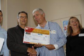 Un chèque pour une bonne cause !