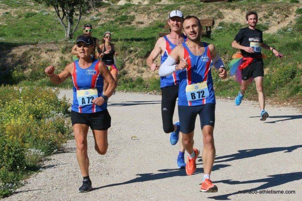 Li Relais Doù Pan Bagnat 2016 (Nice) - Le relais ASPTT Nice sur le podium