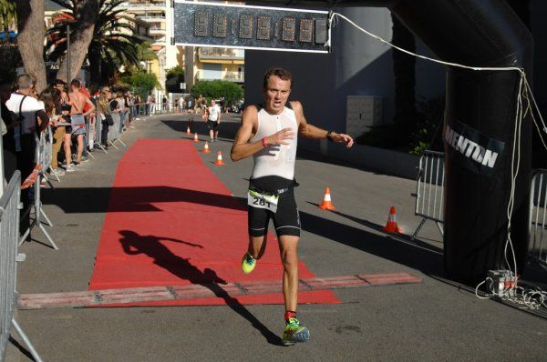 ASPTT Nice Athlétisme et Triathlon - De Cagnes, Mandelieu et Roquebrune à Hawaî 2017