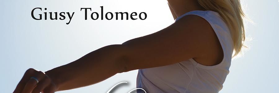 «Abbracciami. Preghiere», nuova opera poetica di Giusy Tolomeo - Segnalazione libro