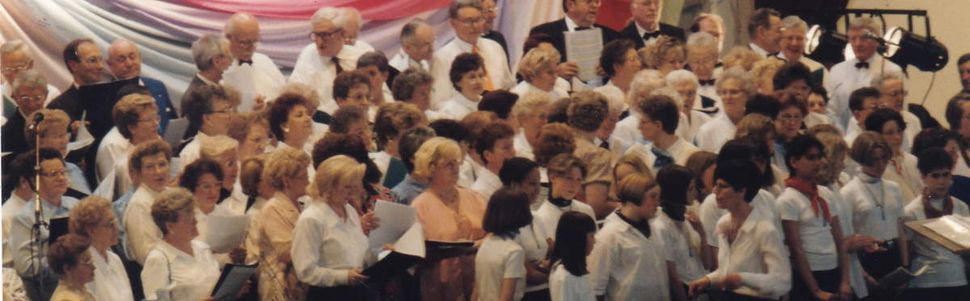 Algrange chante avec ses chorales en 1997