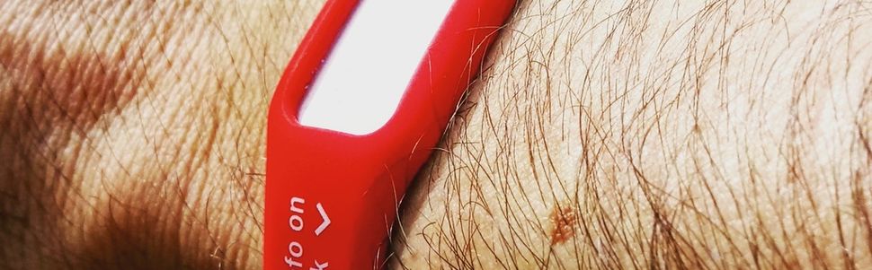 J'ai testé le bracelet d'identification Safesport ID